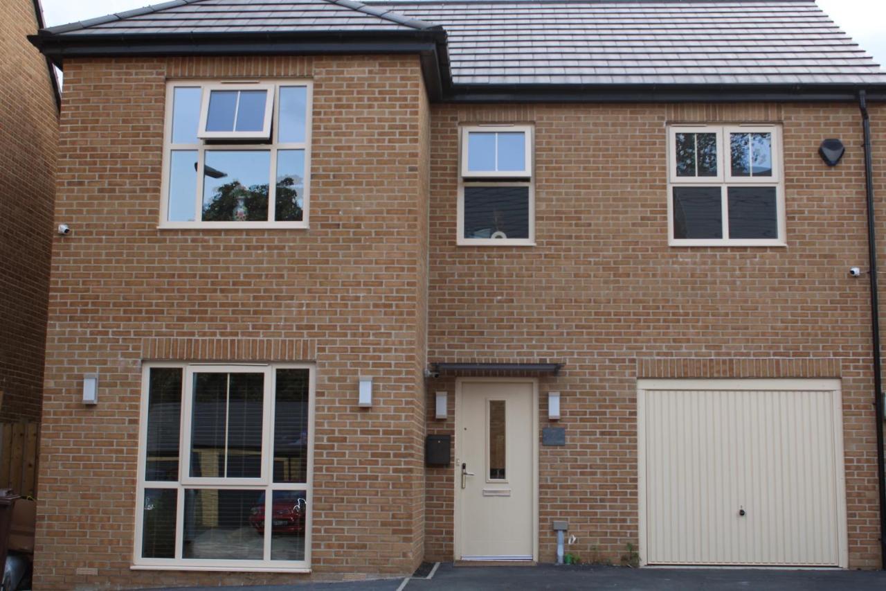 Haven - Spacious Luxury Home Perfect For Families, Couples And Contractors! 5Mins To Xscape And Junction 32! Castleford Esterno foto