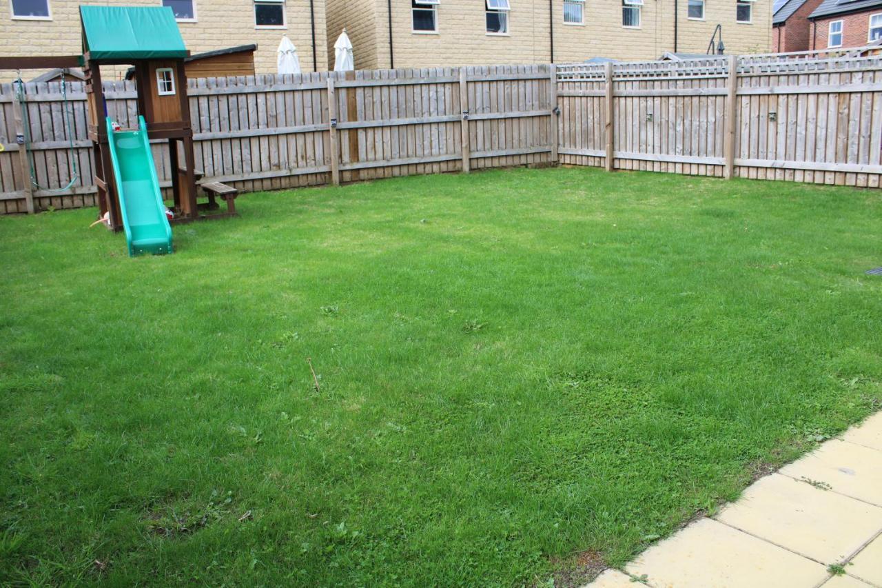 Haven - Spacious Luxury Home Perfect For Families, Couples And Contractors! 5Mins To Xscape And Junction 32! Castleford Esterno foto