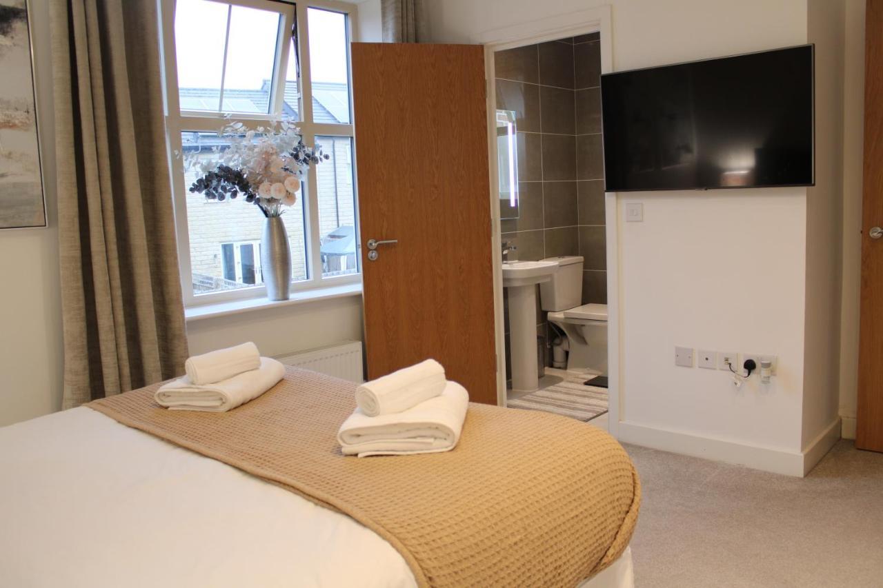 Haven - Spacious Luxury Home Perfect For Families, Couples And Contractors! 5Mins To Xscape And Junction 32! Castleford Esterno foto