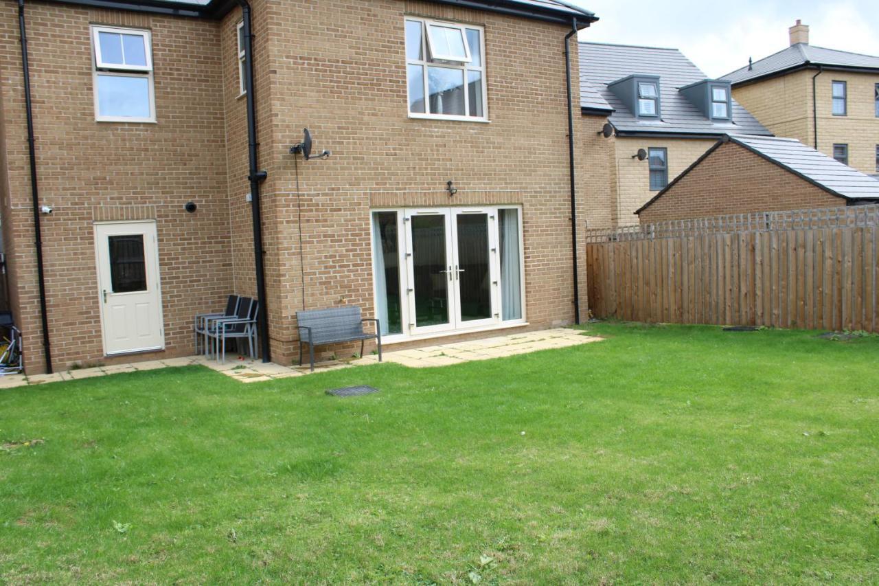 Haven - Spacious Luxury Home Perfect For Families, Couples And Contractors! 5Mins To Xscape And Junction 32! Castleford Esterno foto