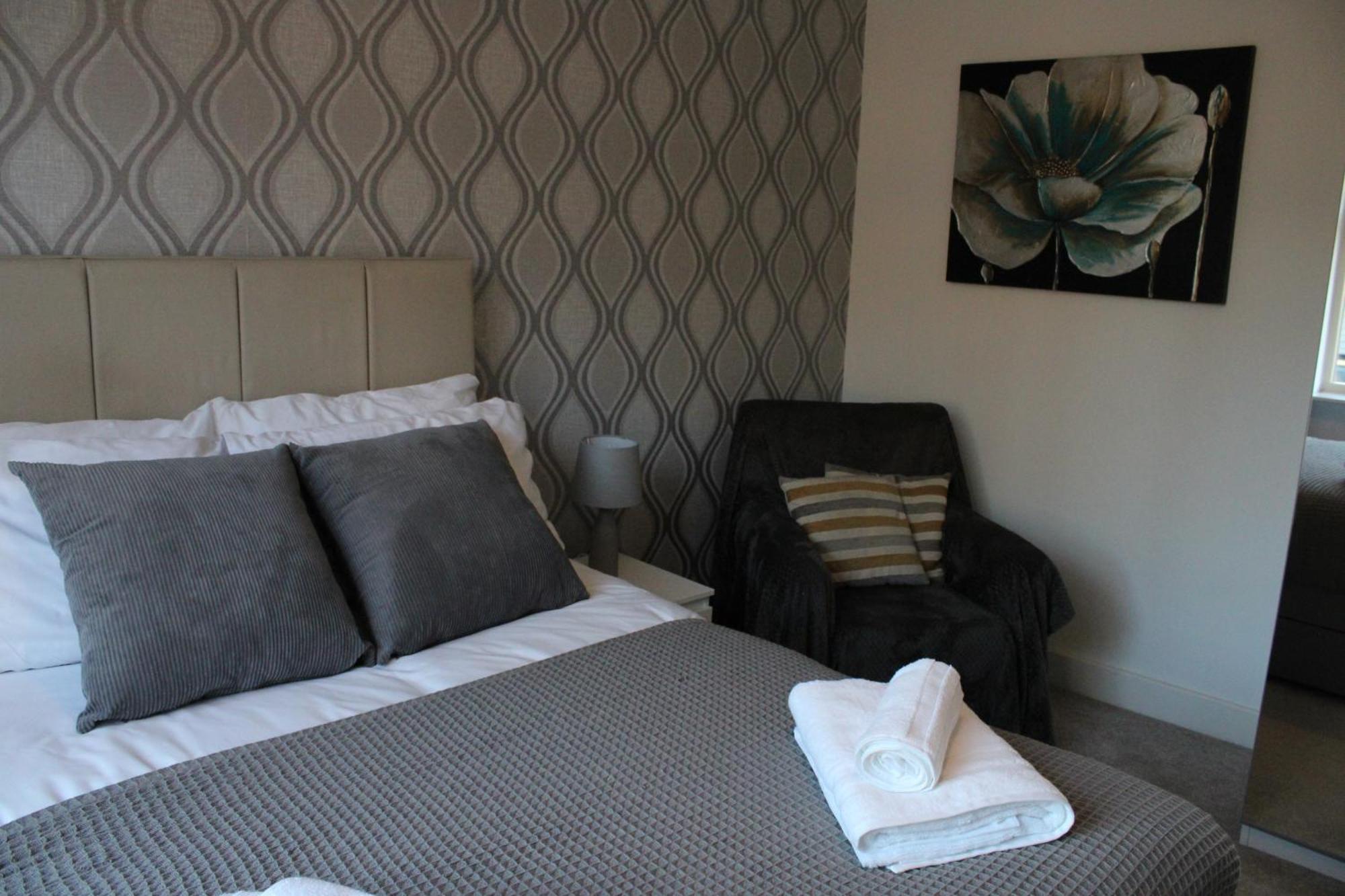 Haven - Spacious Luxury Home Perfect For Families, Couples And Contractors! 5Mins To Xscape And Junction 32! Castleford Esterno foto